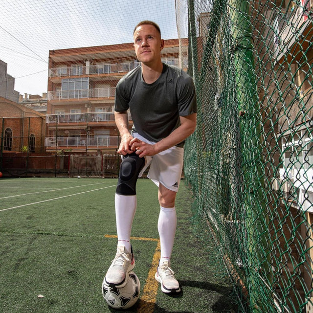 5116 | แกนเหล็กสปริง โดนัทครอบเข่า ใส่ได้ทั้งวัน - MCDAVID